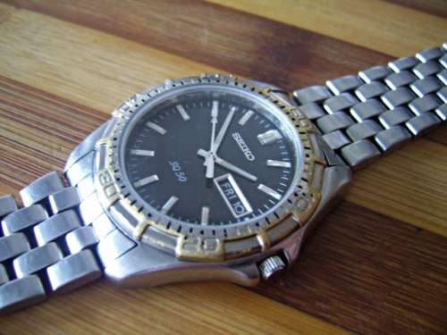 SEIKO QUARTZ SQ 50 MODEL 7N43 - 8830 MANS WATCH--FREE SHIPPING FOR WEEKEND SPECIAL