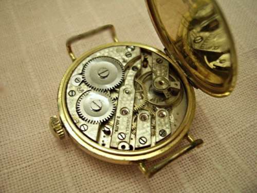 VINTAGE SWISS MADE ARISCO WW1 TRENCH WATCH-----FREE SHIPPING