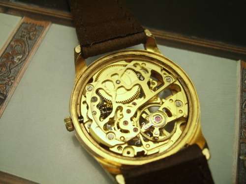 STUNNING VINTAGE MYSTERY SKELETON WATCH