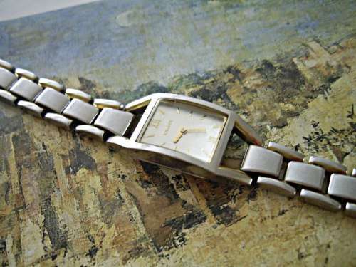 DKNY CLASSY LADIES TWO TONE ST/STEEL WATCH