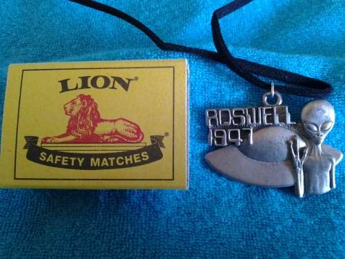 UFO CHARM - ROSWELL 1947 - MADE IN NEW MEXICO - COMES WITH NEW SUEDE CORD
