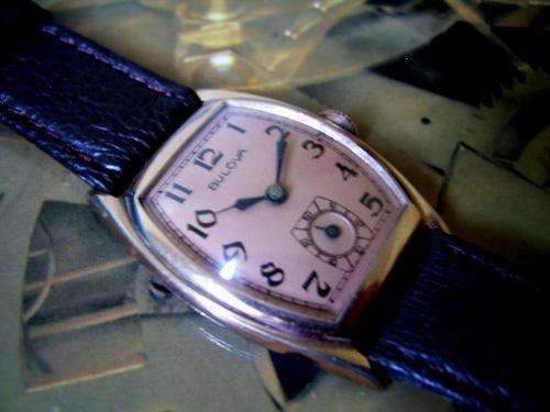 SHOCKINGLY STUNNING  VINTAGE BULOVA- AVIATOR