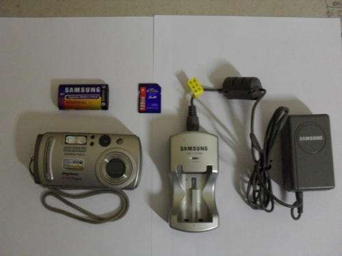 ****SAMSUNG DIGITAL CAMERA 4500 DIGIMAX + ACCESORIES****