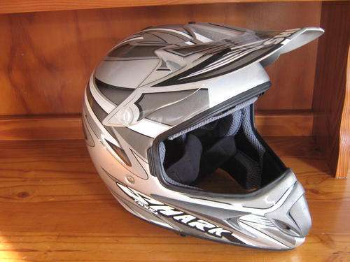 Shark MX helmet SIZE XL.... Hardly used !!!! CRAZY AUCTION