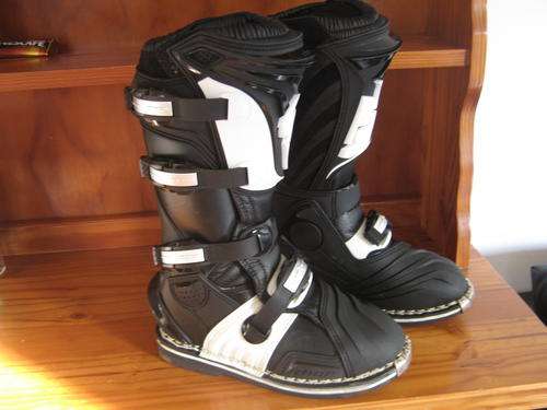 THOR MX BOOTS>>>AS NEW<<<SIZE 6>>CRAZY R1