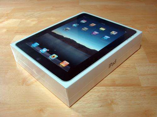 ****APPLE IPAD**** 16GB with WIFI**** CRAZY R1 auction***