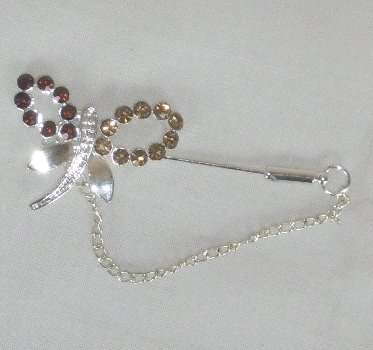 Pashmina brooch