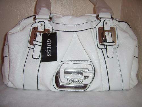***ELEGANT AND STUNNING GUESS HANDBAG*****WHITE****
