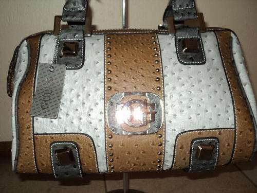 ***Stunning Medium Trendy  GUESS HANDBAG***FAUX OSTRICH LEATHER***