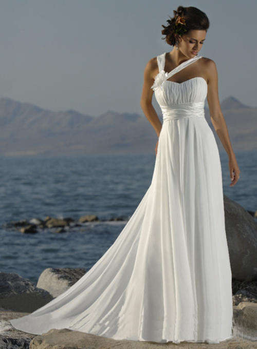 Gorgeous Informal Empire Halter Chiffon Beach Wedding Dress