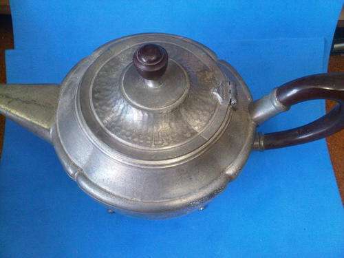 Old Styled English Pewter Tea & Coffee Pots