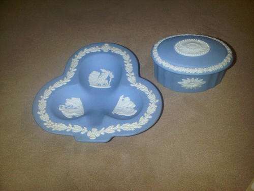 Wedgewood Dressing Table Set SPCA