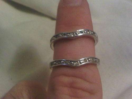 2 x White Metal Rings
