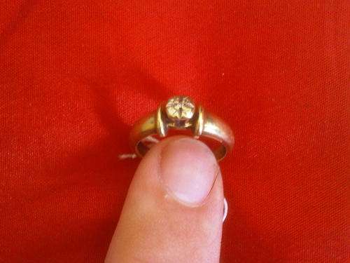 9 ct Gold & Diamond Ring