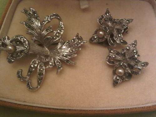 Vintage Marcazite Brooch & Earing Set