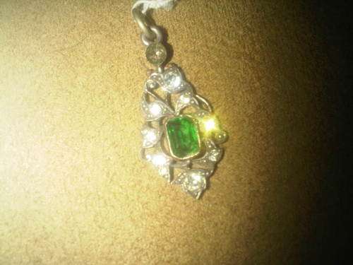 Vintage Silver Tone Green Stone Pendant