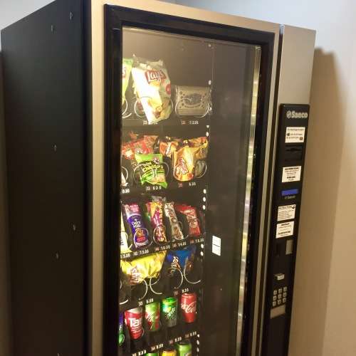 Saeco Corallo Vending Snack Machine