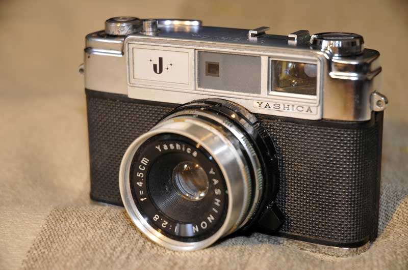 Yashika J 35mm Rangefinder Camera