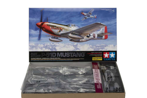 NORTH AMERICAN P-51D MUSTANG Tam60322 1/32