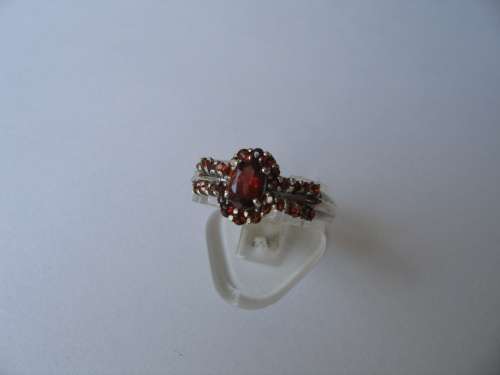 925 Sterling Silver & Genuine Garnets Ring