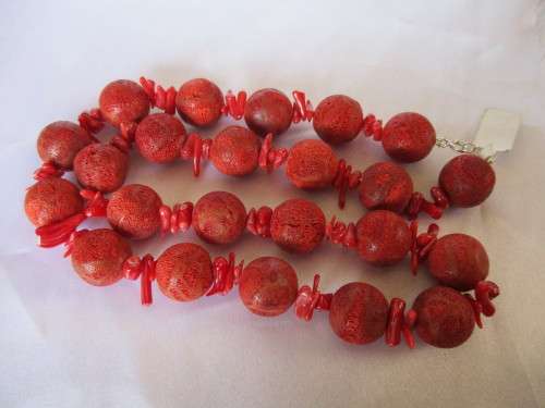 Genuine Coral Necklce