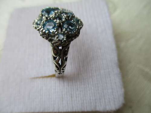 925  Antyq style ,Sterling Silver and Genuine Blue Topaz Ring