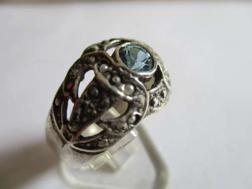 Sterling Silver Topaz and Pears Ring