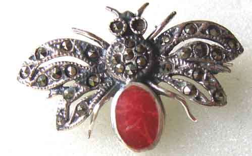 925  Sterling Silver and Marcasite ` Bee ` Brooch