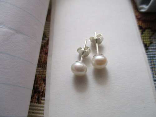 925 Sterling Siver and Pearls Earrings