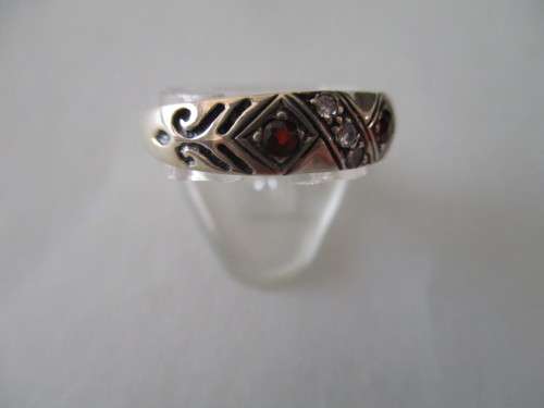 925 Sterling Silver, CZ  and Garnets Ring.