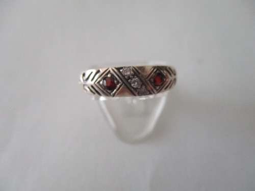 925 Sterling Silver, CZ  and Garnets Ring.
