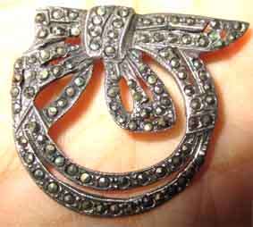 925 Sterling Silver and Marcasite `` bow `` Brooch