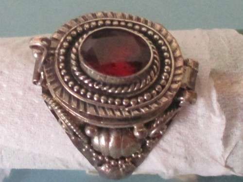 925 Sterling Silver Garnet ` Poison ` Ring