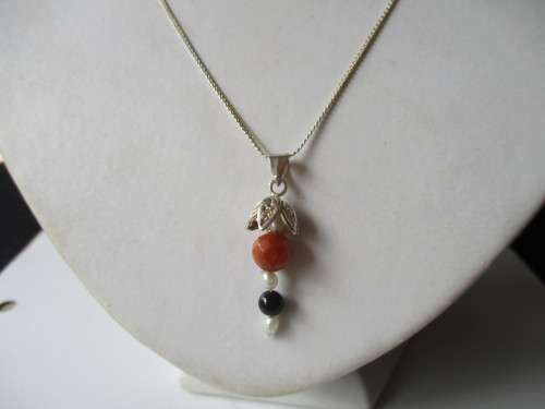 925 Sterling Silver Chain and Pendant