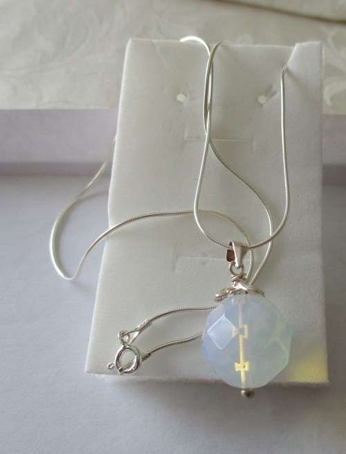 Sterling Silver Chain 50cm & Sterling Silver Big Opalite Pendant