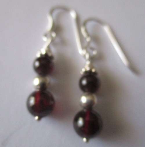 925 Sterling Selver and Genuine Garnets Earrings