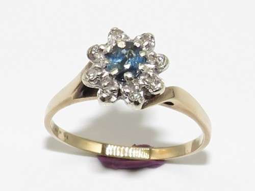 Enchanting Ceylon Blue Sapphire & Diamond Ring in 9ct Yellow Gold