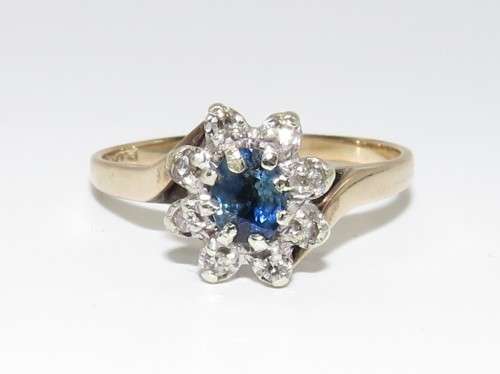 Enchanting Ceylon Blue Sapphire & Diamond Ring in 9ct Yellow Gold