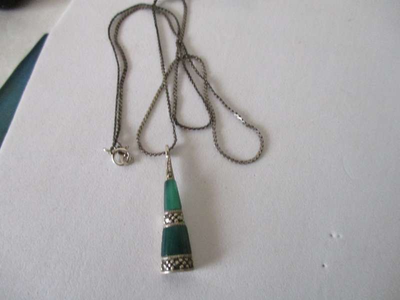Silver , marcasite & Green Agate  Pendant on 45 cm Chain