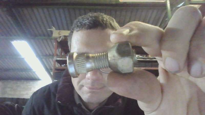 Wheel stud and nut