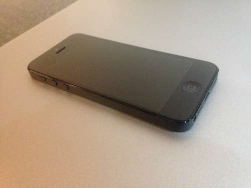 Black iPhone 5 16Gb