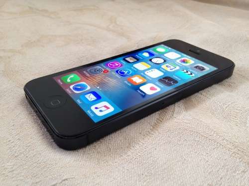 Black iPhone 5 16Gb