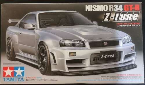 Tamiya 1:24 Nissan Skiline R34 GT-R Z-Tune