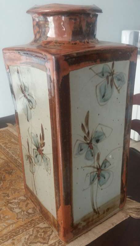 Large pottery vase - Tim Morris