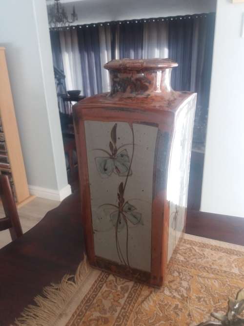 Large pottery vase - Tim Morris