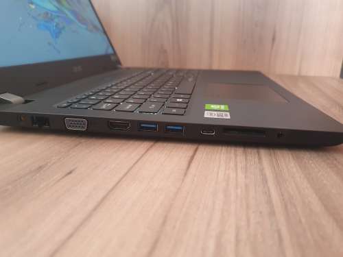 Acer TravelMate P215-52G I7 10 Gen+ Free Laptop Bag