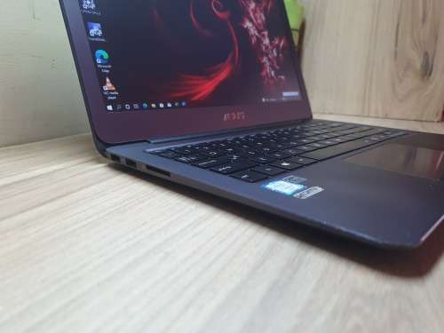 ASUS Zenbook Intel Core I7