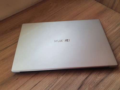 Huawei MateBook D15-Intel Core I3