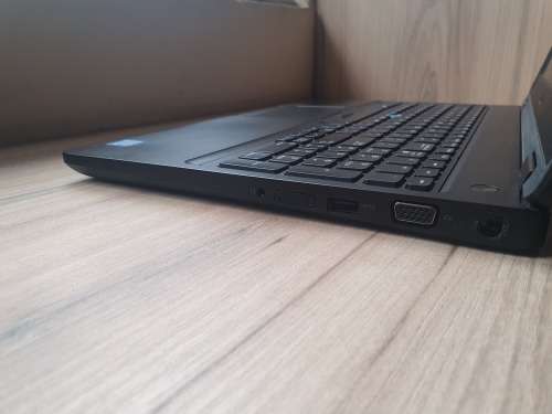 Dell Latitude 5590 15.6 Intel Core i5 8th Gen