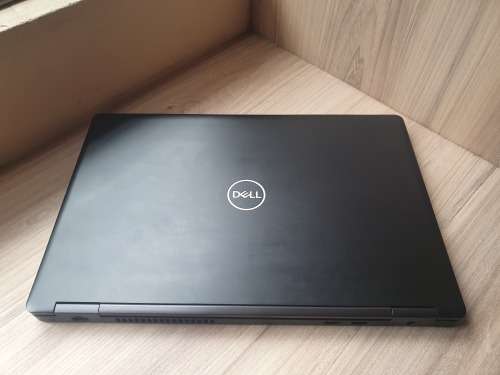Dell Latitude 5590 15.6 Intel Core i5 8th Gen